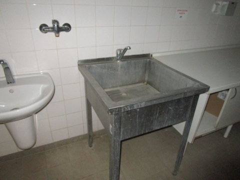 Dvojitý drez a jednodrez gastro