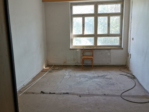 Výrobné objekty v areáli spoločnosti Istrochem.