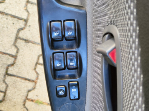 KIA RIO 2011 čierna