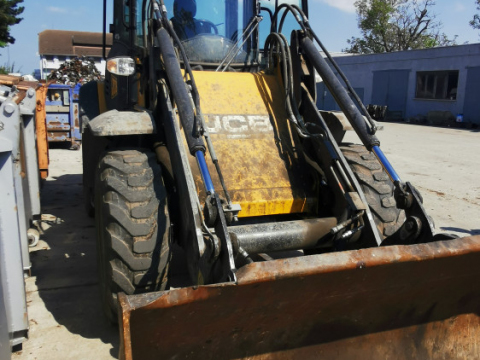 Nakladač zn. JCB