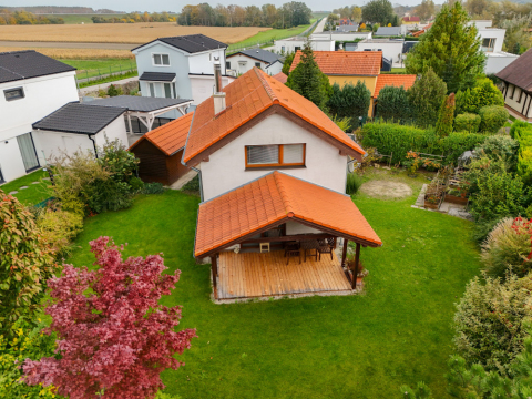 Celoročne obývateľný rekreačný dom pri Vojčianskom jazere (CHKO Dunajské Luhy) 30 min. od Bratislavy