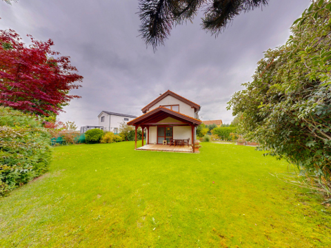 Celoročne obývateľný rekreačný dom pri Vojčianskom jazere (CHKO Dunajské Luhy) 30 min. od Bratislavy