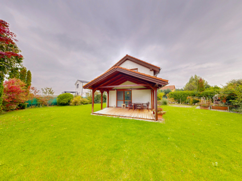 Celoročne obývateľný rekreačný dom pri Vojčianskom jazere (CHKO Dunajské Luhy) 30 min. od Bratislavy