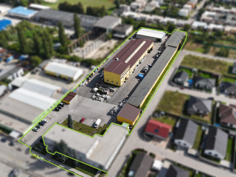 Výrobný areál v priemyselnej časti mesta Senica