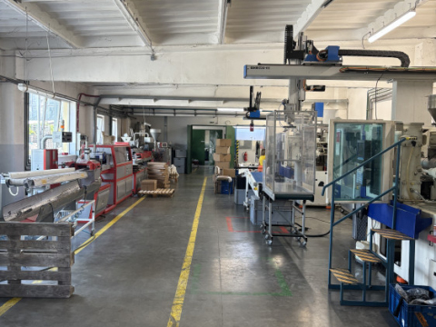 Výrobný areál v priemyselnej časti mesta Senica