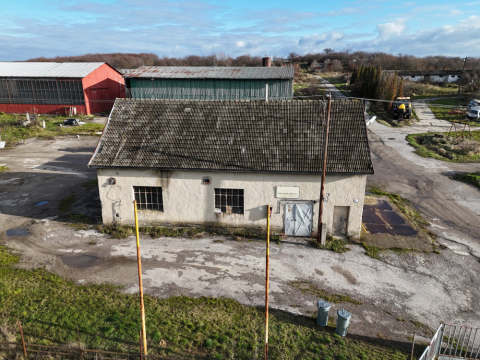 Predaj stavieb v areáli na okraji obce Dubodiel v okrese Trenčín