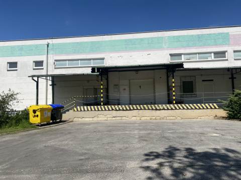 Online aukcia súboru nehnuteľného a hnuteľného majetku