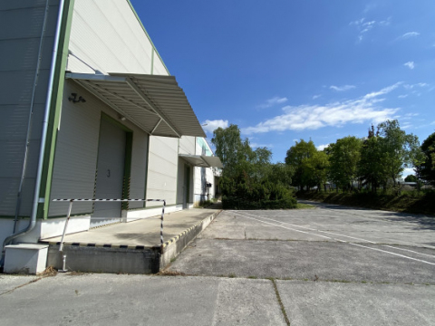 Online aukcia súboru nehnuteľného a hnuteľného majetku