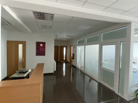 OnlineAukcia súboru nehnuteľného a hnuteľného majetku