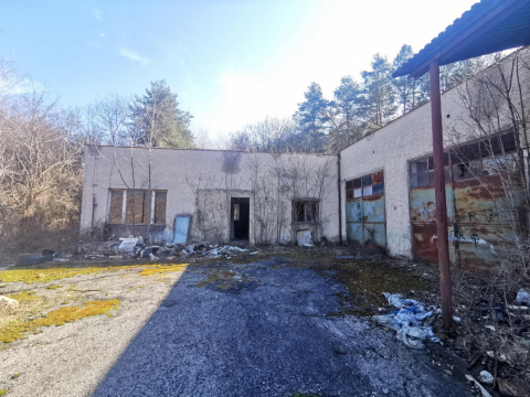 Predaj stavieb v areáli bývalého družstva v obci Ružiná