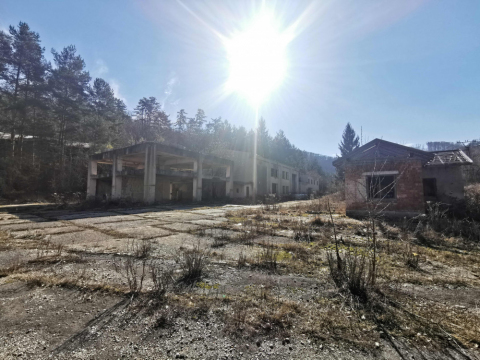 Predaj stavieb v areáli bývalého družstva v obci Ružiná