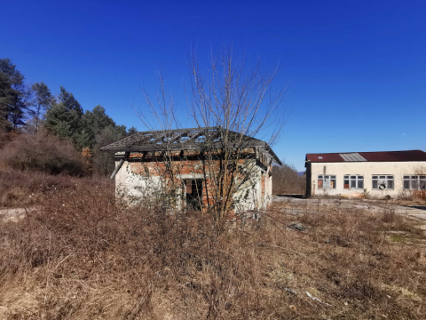 Predaj stavieb v areáli bývalého družstva v obci Ružiná