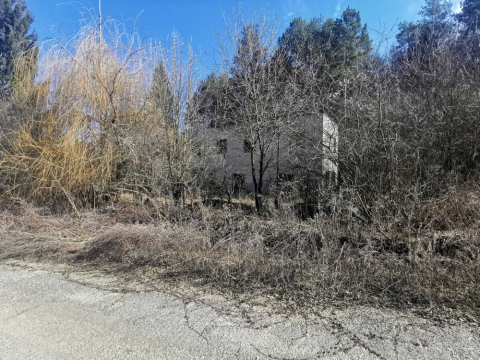 Predaj stavieb v areáli bývalého družstva v obci Ružiná