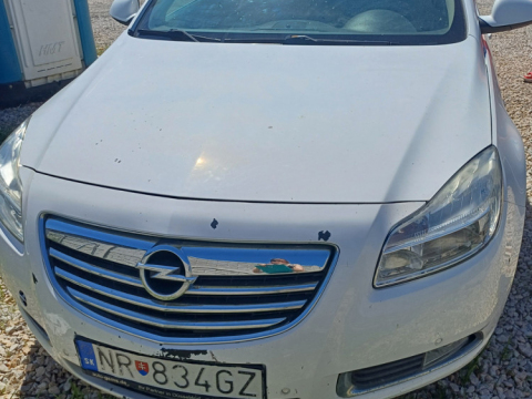 Opel Insignia - nepojazdné
