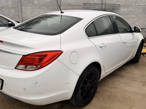 Opel Insignia - nepojazdné