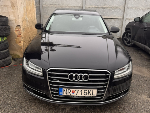 Audi A8 L - nepojazdné